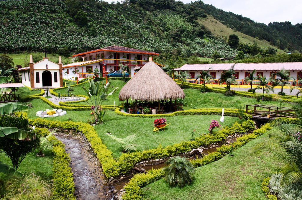 If you have a yard in Latin America, it probably is actually more like a jardín.